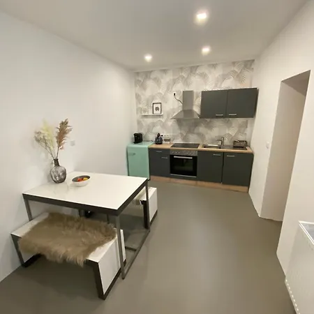 Schoene Zentrale 2 Zimmer Wohnung Bodenheim Buitenkant foto