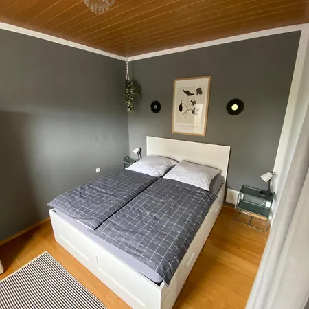 Schoene Zentrale 2 Zimmer Wohnung Bodenheim Buitenkant foto