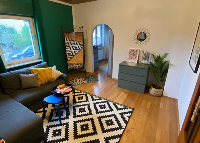 Schoene Zentrale 2 Zimmer Wohnung