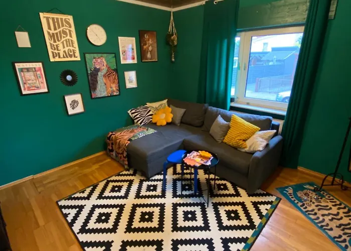 Schoene Zentrale 2 Zimmer Wohnung
